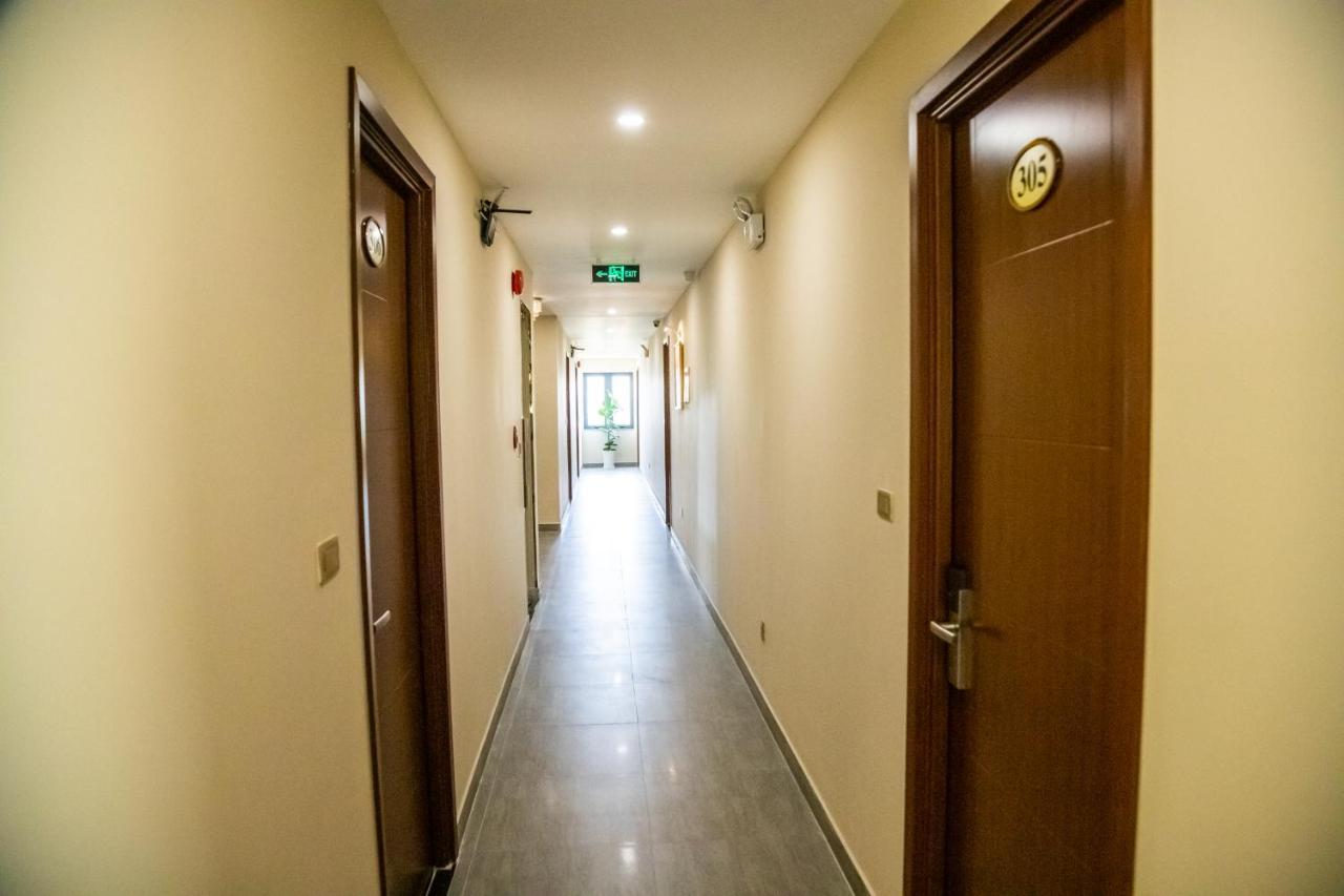 La Mia Lakeview Hotel Pleiku Extérieur photo