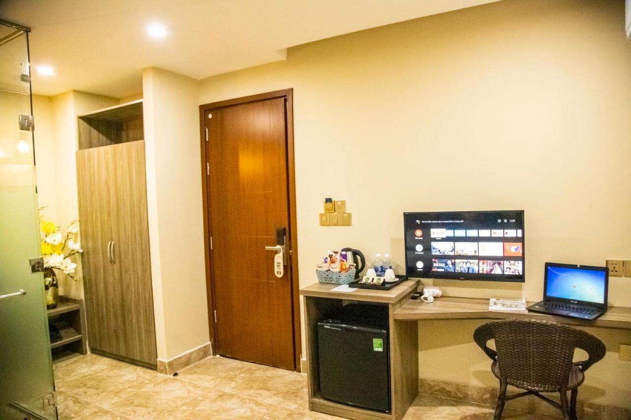La Mia Lakeview Hotel Pleiku Extérieur photo
