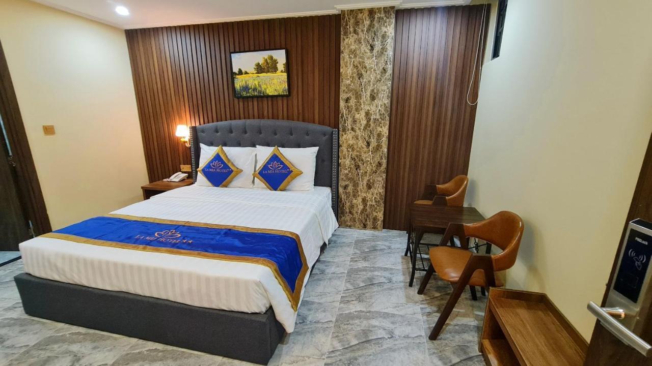 La Mia Lakeview Hotel Pleiku Extérieur photo
